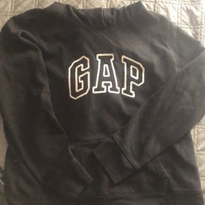 Black GAP sweatshirt